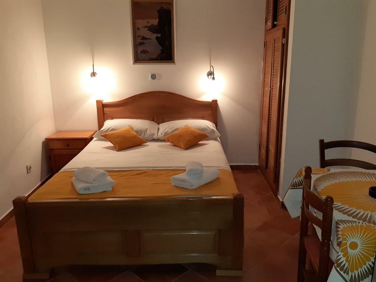 Daire Zoro Sveti Stefan