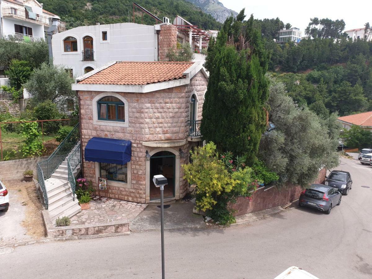 Zoro Sveti Stefan