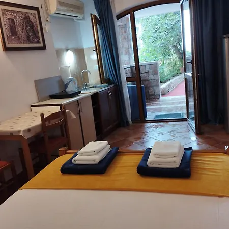 Zoro Apartments 斯韦蒂·斯特凡 客房 照片